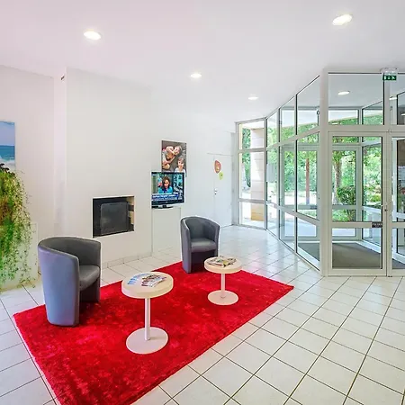 Comfy Duplex In *